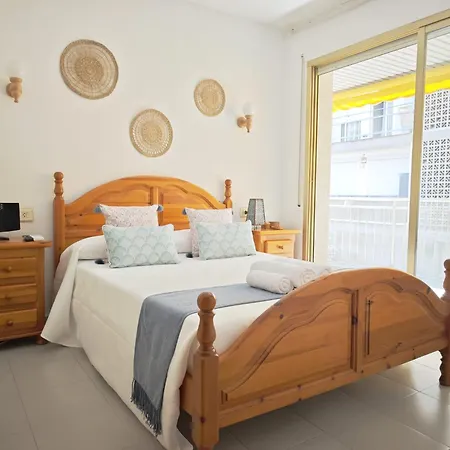 Reina 150m To With Pool And Balcony Near To Portaventura Salou
