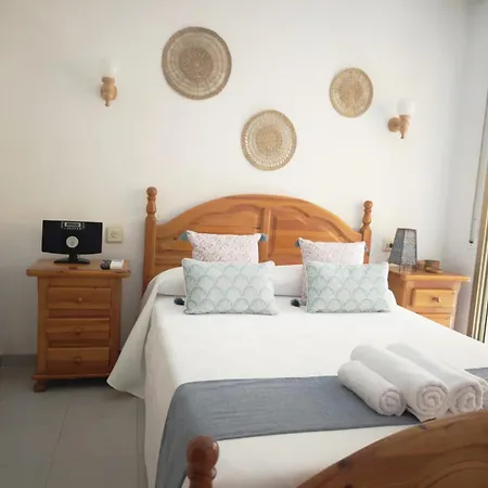 Apartment Reina 150m To With Pool And Balcony Near To Portaventura *