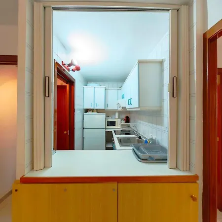 Reina 150m To With Pool And Balcony Near To Portaventura Appartement