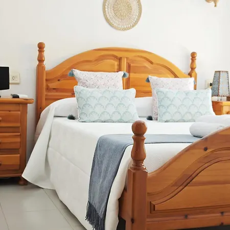 Reina 150m To With Pool And Balcony Near To Portaventura