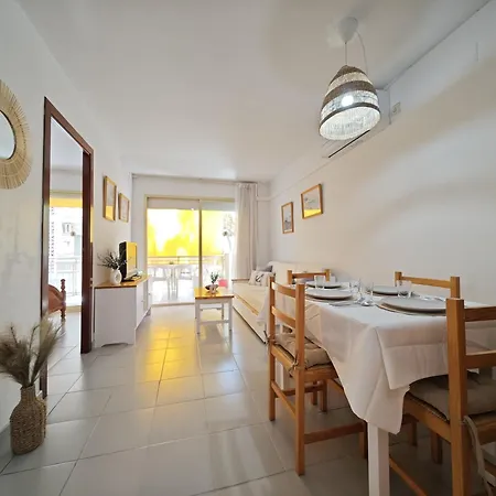 Reina 150m To With Pool And Balcony Near To Portaventura Apartament