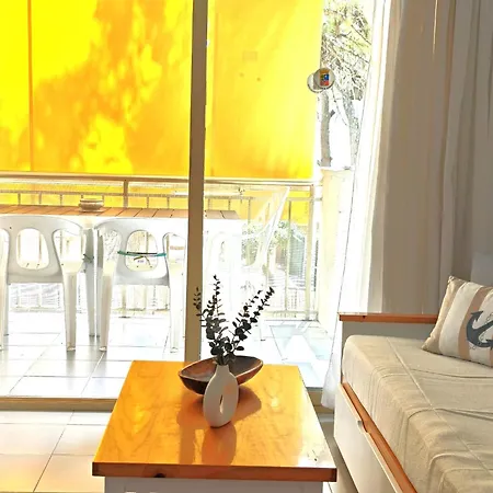 Apartament Reina 150m To With Pool And Balcony Near To Portaventura Salou
